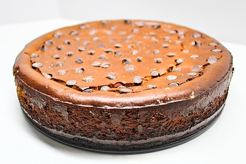 Finished chocolate chip cheesecake.